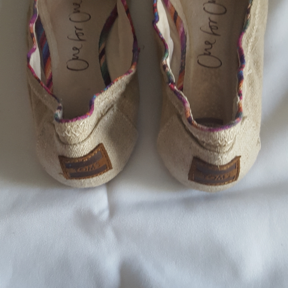 Shoes - Picture 2 of 2